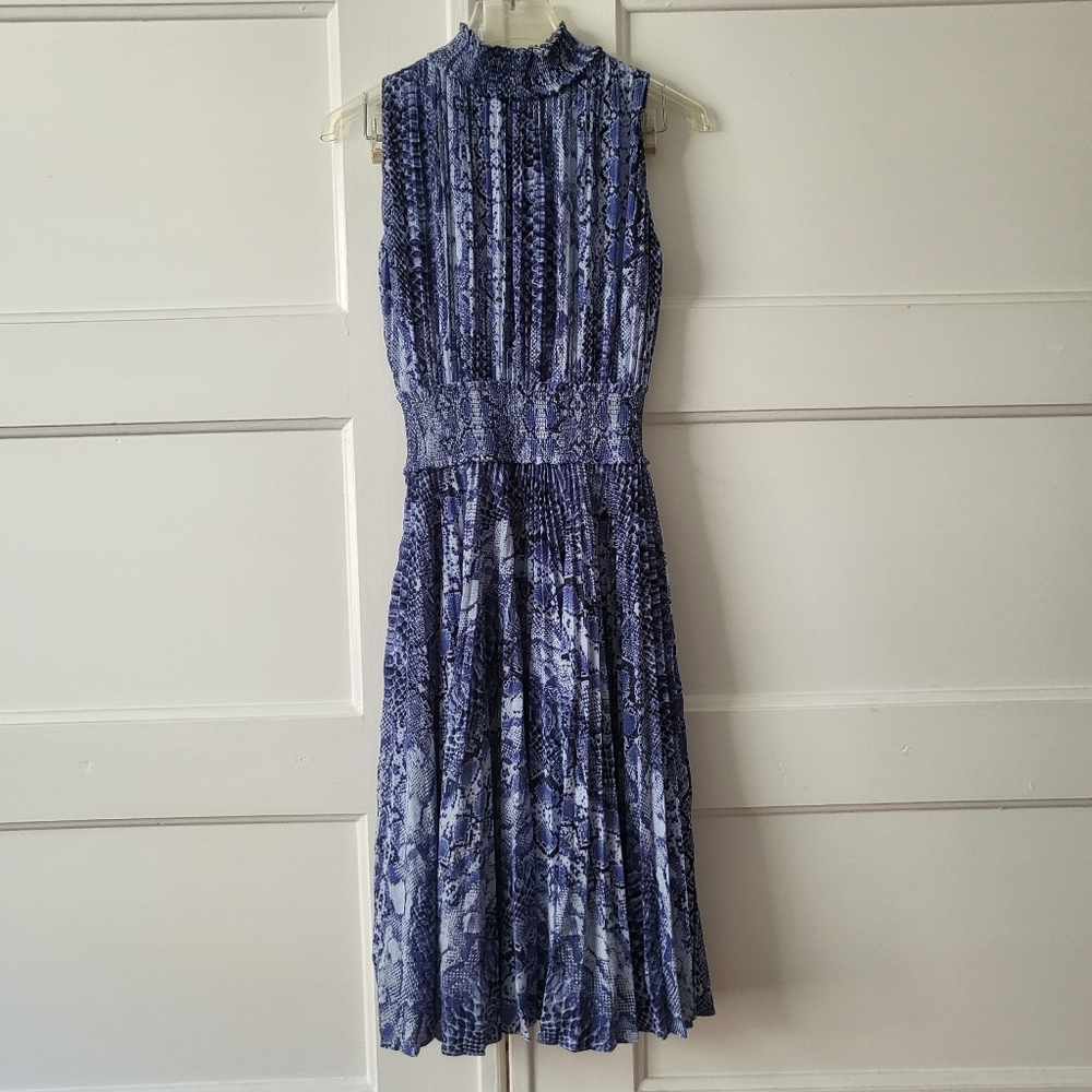 Nanette Lepore Blue Snakeskin Chiffon Dress Pleated Mock Neck Size 6
